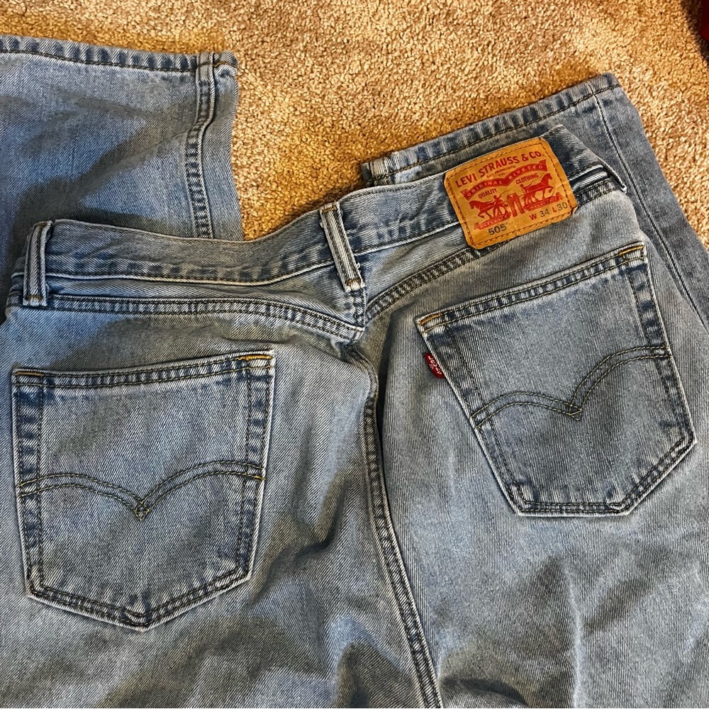 Levi mens denim jeans size 34 W x 30 Length utility pants